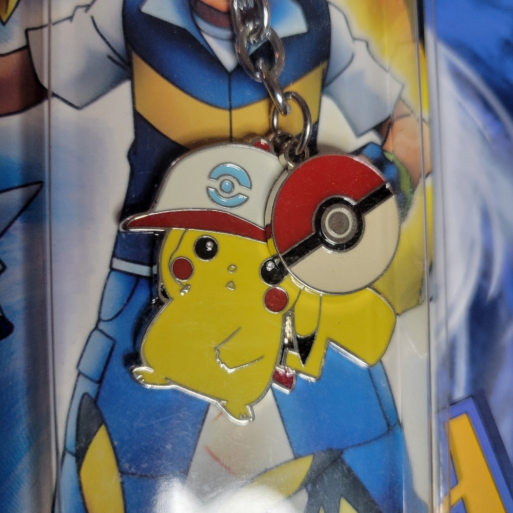 Pikachu Keychain - Picture 2 of 5